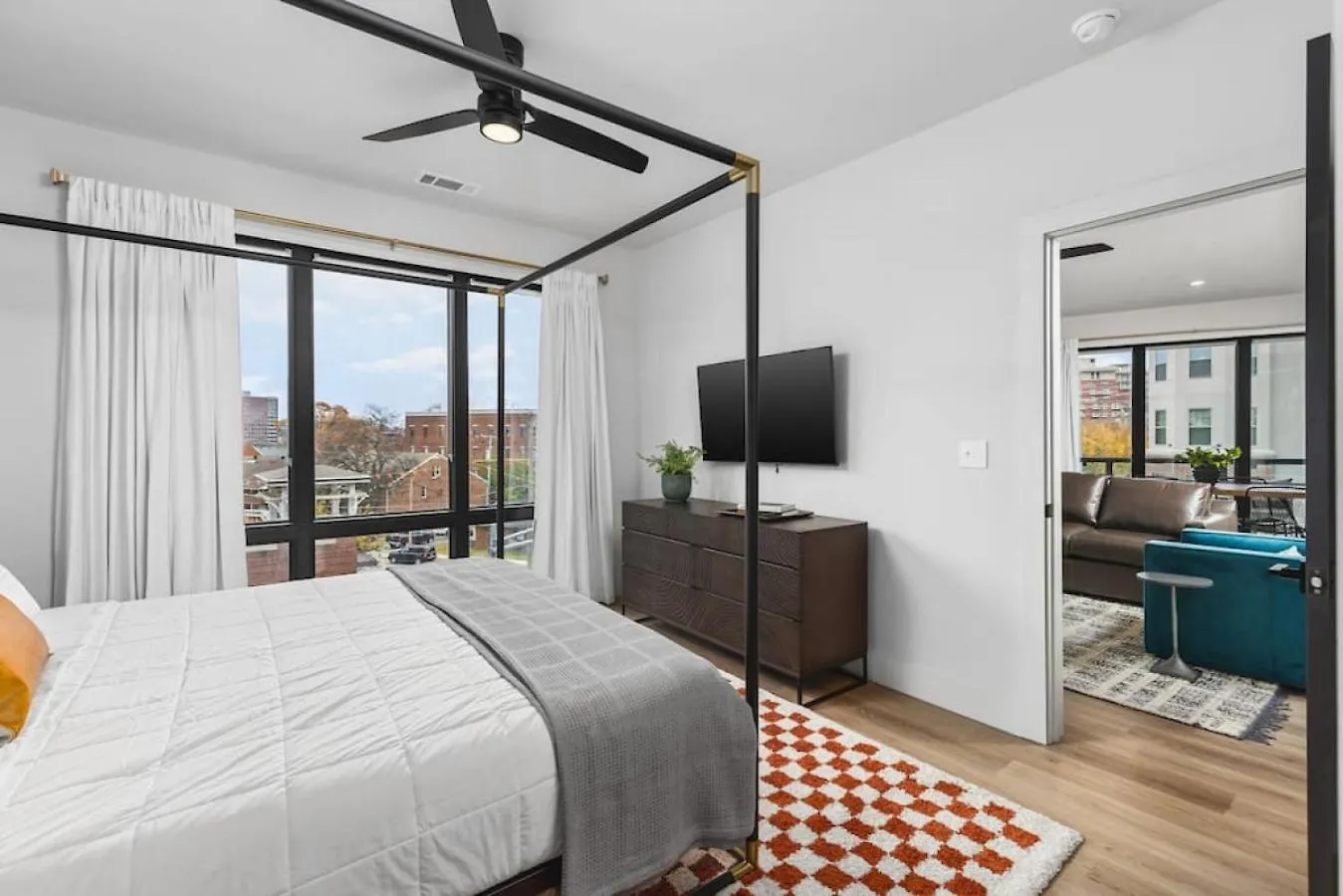 Premium 2 Bedroom, 4 Bed With Huge Wrap Around Patio Nashville
