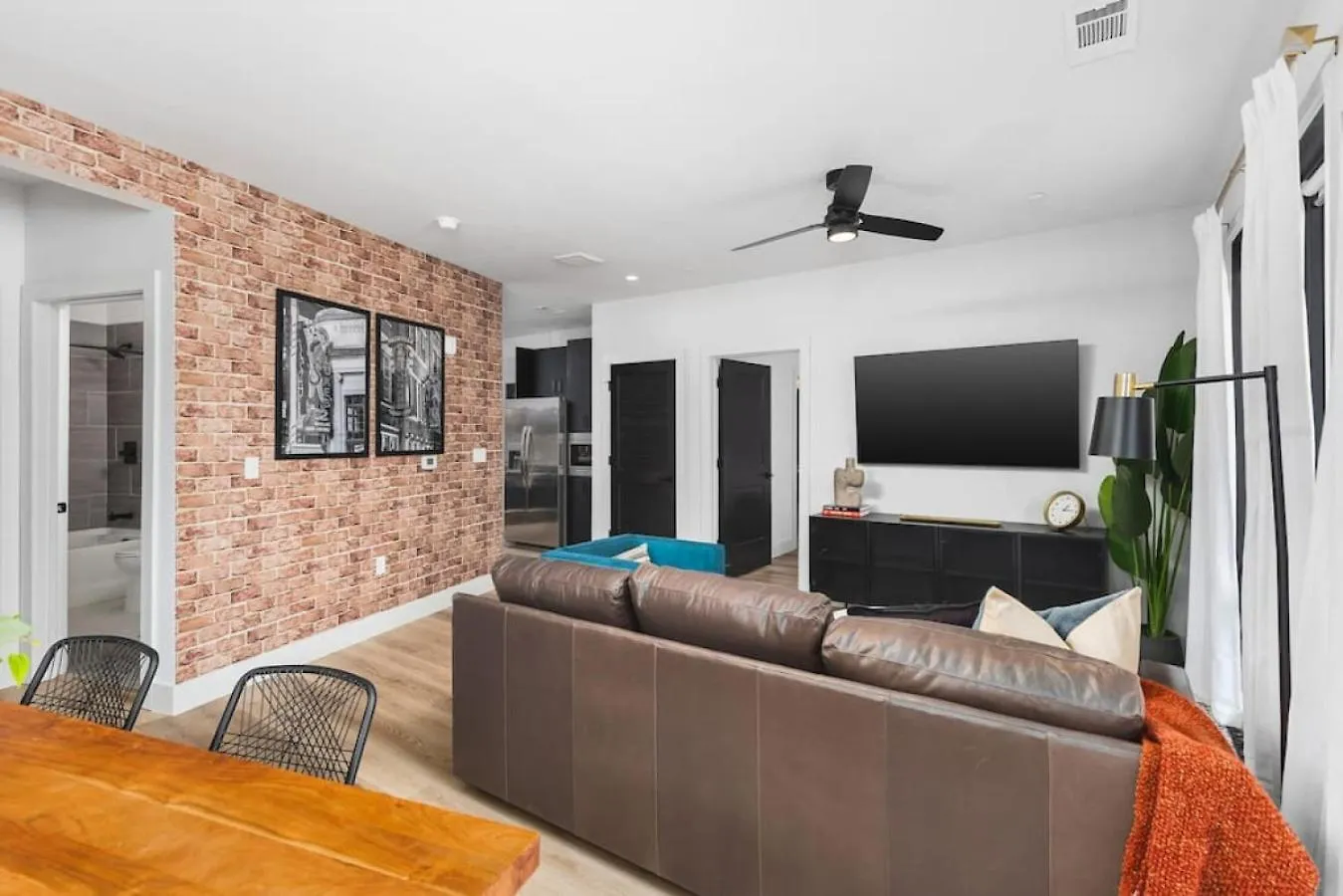 Premium 2 Bedroom, 4 Bed With Huge Wrap Around Patio Nashville 0*,