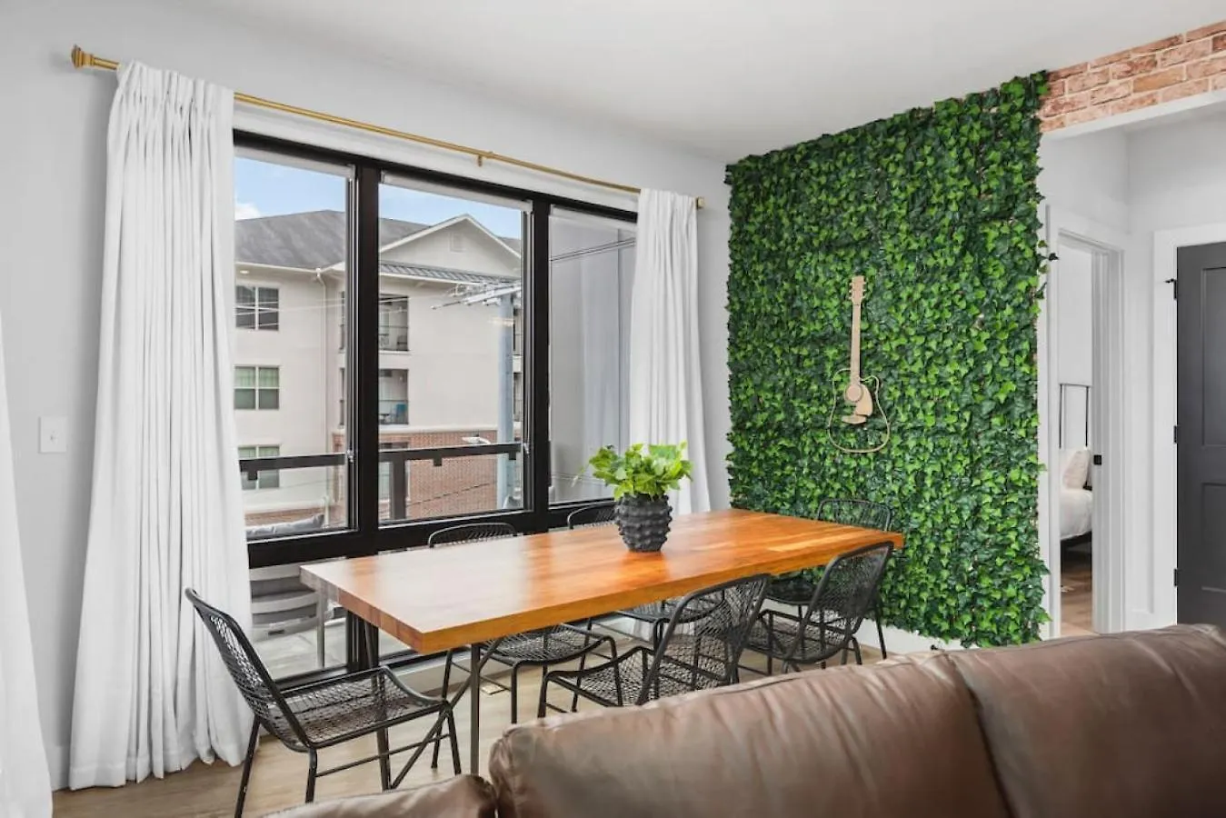 Premium 2 Bedroom, 4 Bed With Huge Wrap Around Patio Nashville Apartman